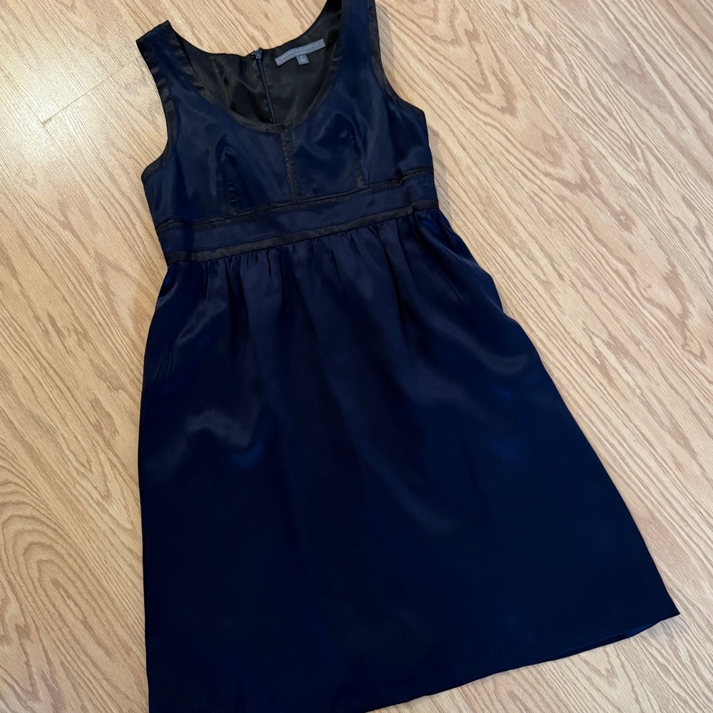 Y2K Throw Back Structured Silk Sleeveless Navy and Black Dress Midi Dress Lined